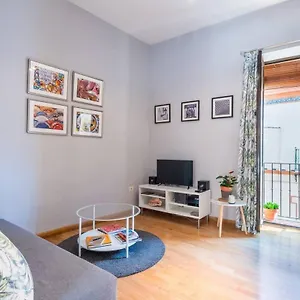 Deluxe Terrace. Alameda Apartment