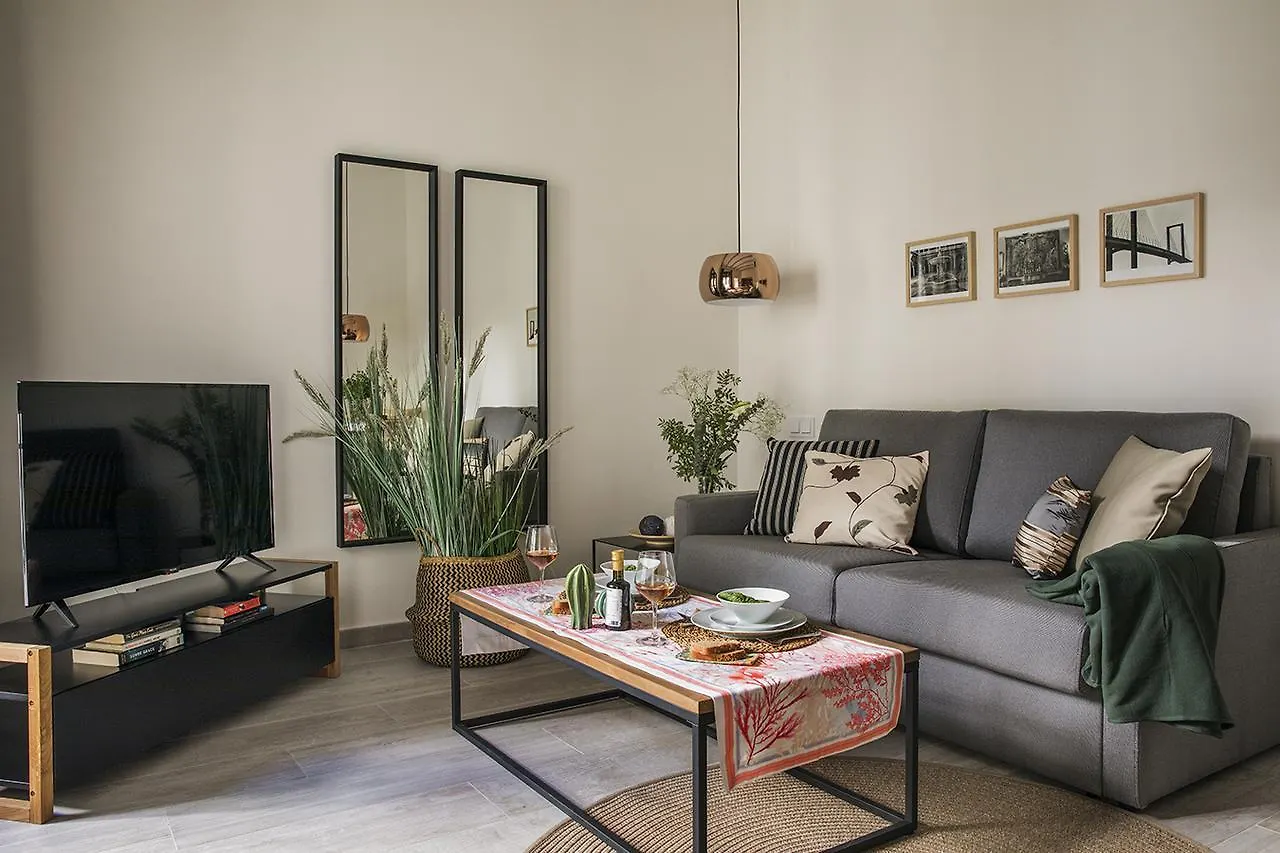 Matahacas Pool & Luxury Apartment Seville
